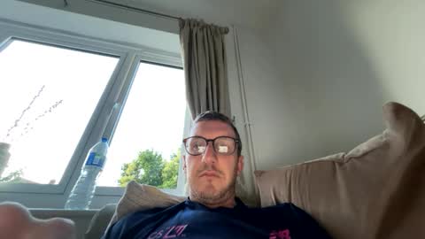 Snapshot of brettbigdee chatting on May 22, 7:52 pm brettbigdee online show from May 22, 7:52 pm