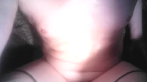 Snapshot of bri20fu chatting on July 6, 4:31 am raining down on me online show from July 6, 4:31 am