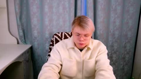 brian_mils online show from January 18, 12:09 pm