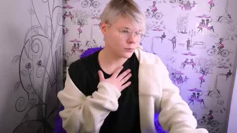 brian_mils online show from February 1, 11:42 am