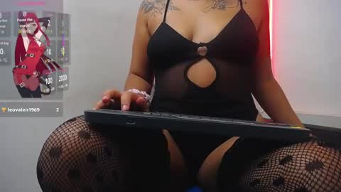 briana h online show from May 15, 10:39 pm