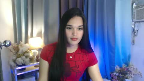 Snapshot of briana_sinclaire chatting on April 13, 12:21 pm Claire online show from April 13, 12:21 pm