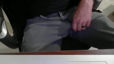 Snapshot of bridapimp chatting on April 6, 3:15 am bridapimp online show from April 6, 3:15 am