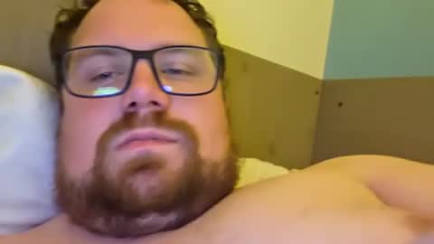 bridgeedude28 online show from June 18, 12:31 pm