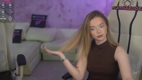 Diamonds Girls online show from March 14, 9:15 am