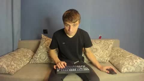 bristlebback online show from November 18, 4:11 pm