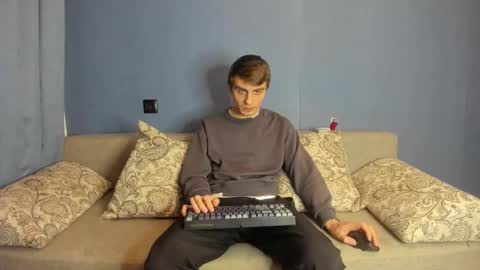 bristlebback online show from November 24, 4:18 pm