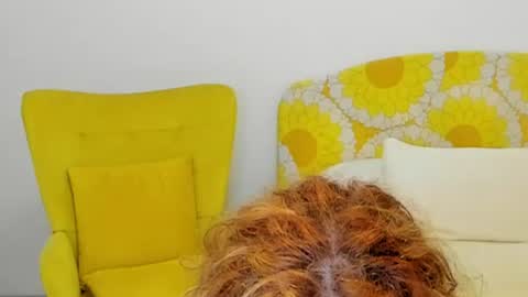 Snapshot of britishmilfpenelope chatting on July 8, 2:16 am Penelope online show from July 8, 2:16 am