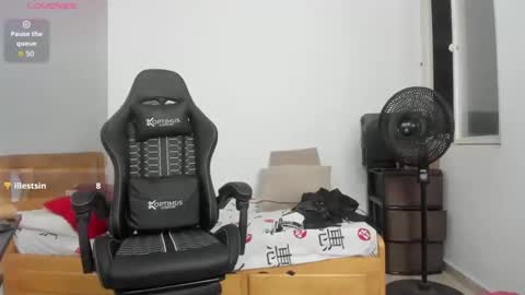 Britney  online show from October 24, 4:42 am