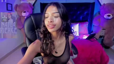 Snapshot of britney_collins_ chatting on May 29, 2:26 pm britney_collins_ online show from May 29, 2:26 pm