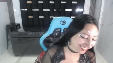 Britney  online show from October 29, 3:25 pm