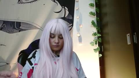 maru miaw   Please help me to reach 100 thumbs up online show from December 20, 12:18 am