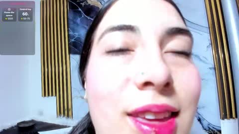 brittanyy20 online show from April 18, 9:02 am