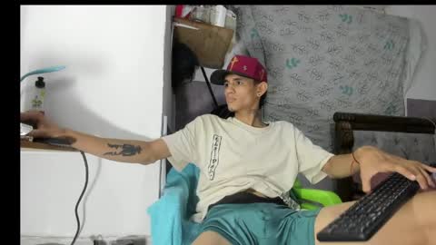 brook_17 online show from May 4, 10:17 pm