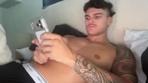 BrooklynTay online show from February 15, 11:01 pm