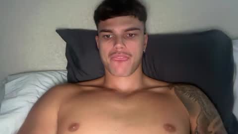 BrooklynTay online show from June 18, 11:31 pm