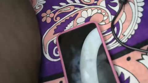 brown_goldy26 online show from May 7, 7:36 am