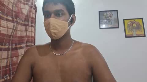 Snapshot of brownguy2505 chatting on January 5, 5:27 pm brownguy2505 online show from January 5, 5:27 pm