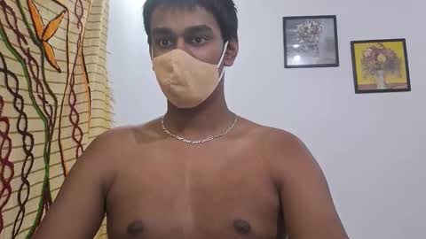 Snapshot of brownguy2505 chatting on January 7, 2:41 pm brownguy2505 online show from January 7, 2:41 pm