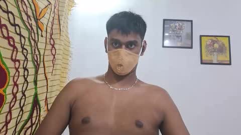 Snapshot of brownguy2505 chatting on January 15, 1:26 pm brownguy2505 online show from January 15, 1:26 pm