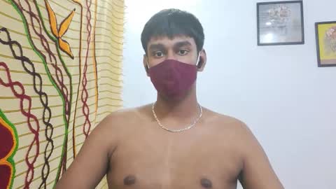 Snapshot of brownguy2505 chatting on February 25, 4:38 pm brownguy2505 online show from February 25, 4:38 pm