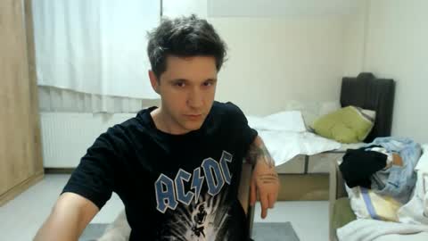 brownhaiir online show from June 9, 9:04 pm