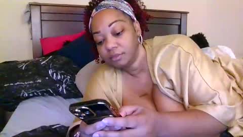 brownroundrenee online show from September 27, 9:47 am