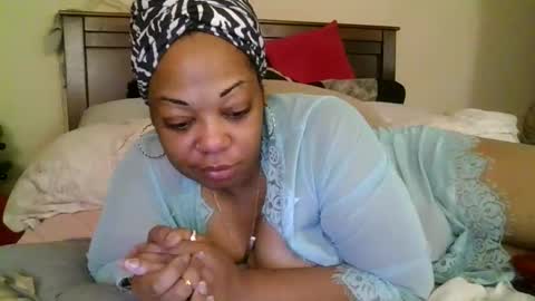 brownroundrenee online show from February 26, 10:36 am