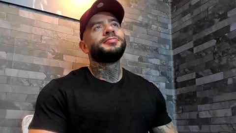 brucedallas online show from January 11, 2:05 am