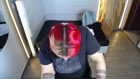 Bruja SCarlata online show from January 10, 11:01 am