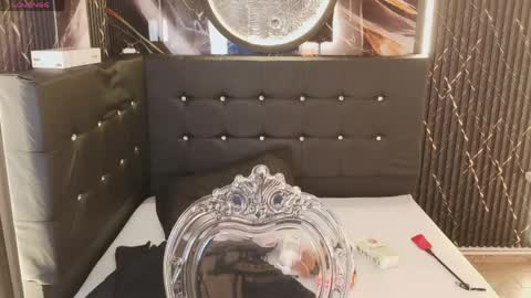 Bruja SCarlata online show from April 17, 1:52 am