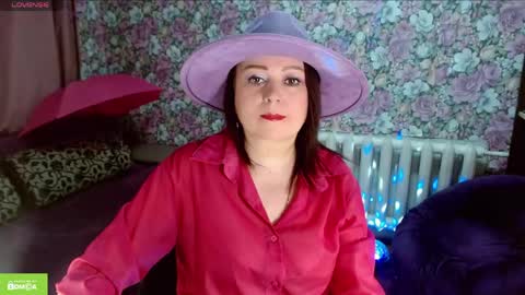 Julia online show from May 5, 8:17 pm