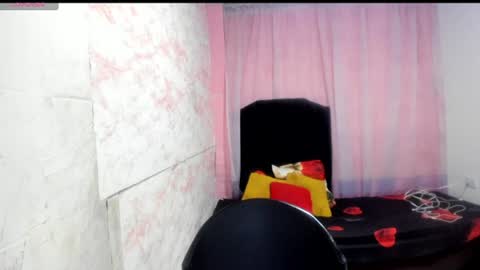 Snapshot of brunette_sasha chatting on June 16, 11:46 am Sasha Brunette online show from June 16, 11:46 am