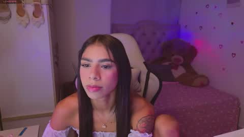 SARAH  online show from April 14, 2:17 am