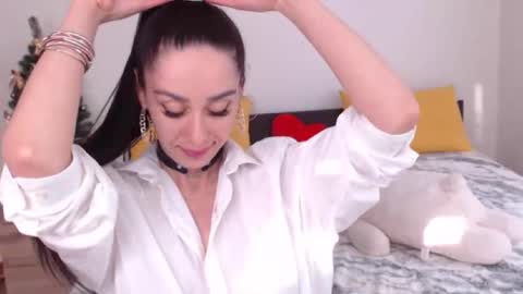 Ellis online show from January 19, 10:30 am