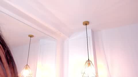     online show from December 4, 9:56 pm