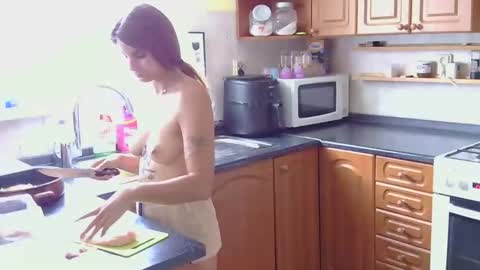 brutecia online show from September 14, 8:24 am