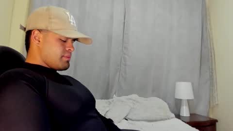 Snapshot of bryan_stoness chatting on February 5, 1:15 am bryan stoness online show from February 5, 1:15 am