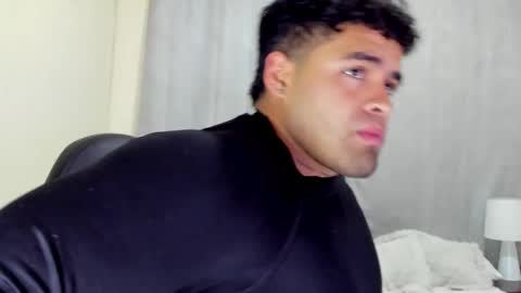 Snapshot of bryan_stoness chatting on February 13, 1:19 am bryan stoness online show from February 13, 1:19 am