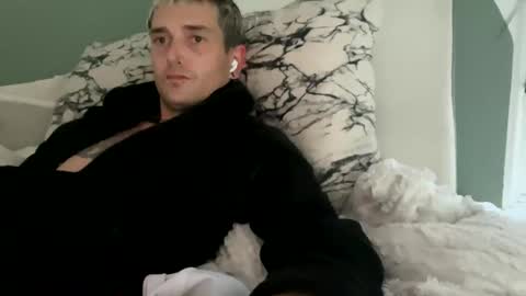 Snapshot of bryjybxxx chatting on November 8, 1:11 pm bryjybxxx online show from November 8, 1:11 pm