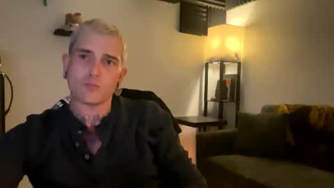 Snapshot of bryjybxxx chatting on January 18, 4:16 am bryjybxxx online show from January 18, 4:16 am