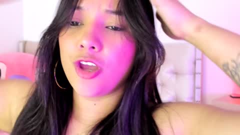 Carly     online show from December 18, 6:46 pm