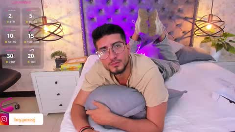 bry online show from November 9, 3:43 pm