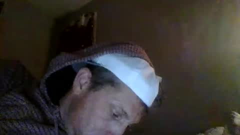 Snapshot of btownstud chatting on January 18, 3:43 am btownstud online show from January 18, 3:43 am