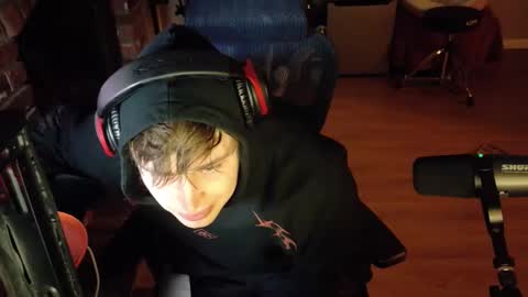 BubblebuttBdn online show from April 7, 2:01 am