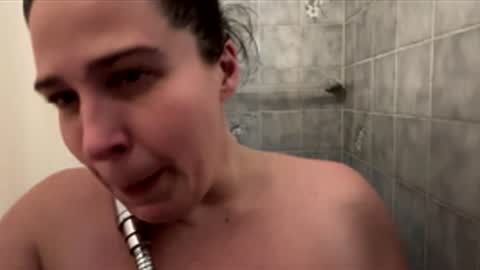 Snapshot of bubblya chatting on March 2, 6:03 am bubblya online show from March 2, 6:03 am