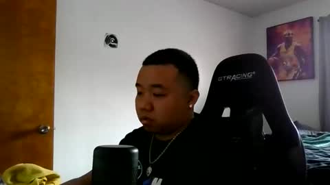 buffsexyman24 online show from February 20, 5:02 pm