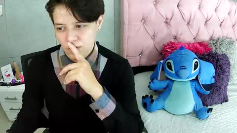 bug2025 online show from December 17, 1:28 pm