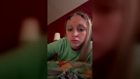 Snapshot of buggggy5 chatting on March 22, 9:56 am buggggy5 online show from March 22, 9:56 am