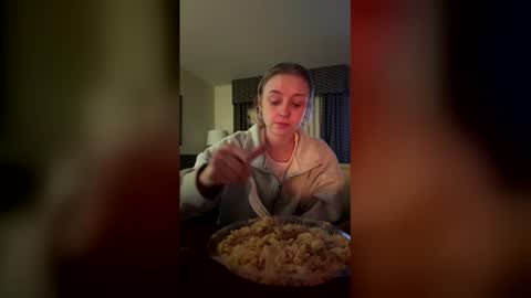 Snapshot of buggggy5 chatting on March 24, 10:42 am buggggy5 online show from March 24, 10:42 am